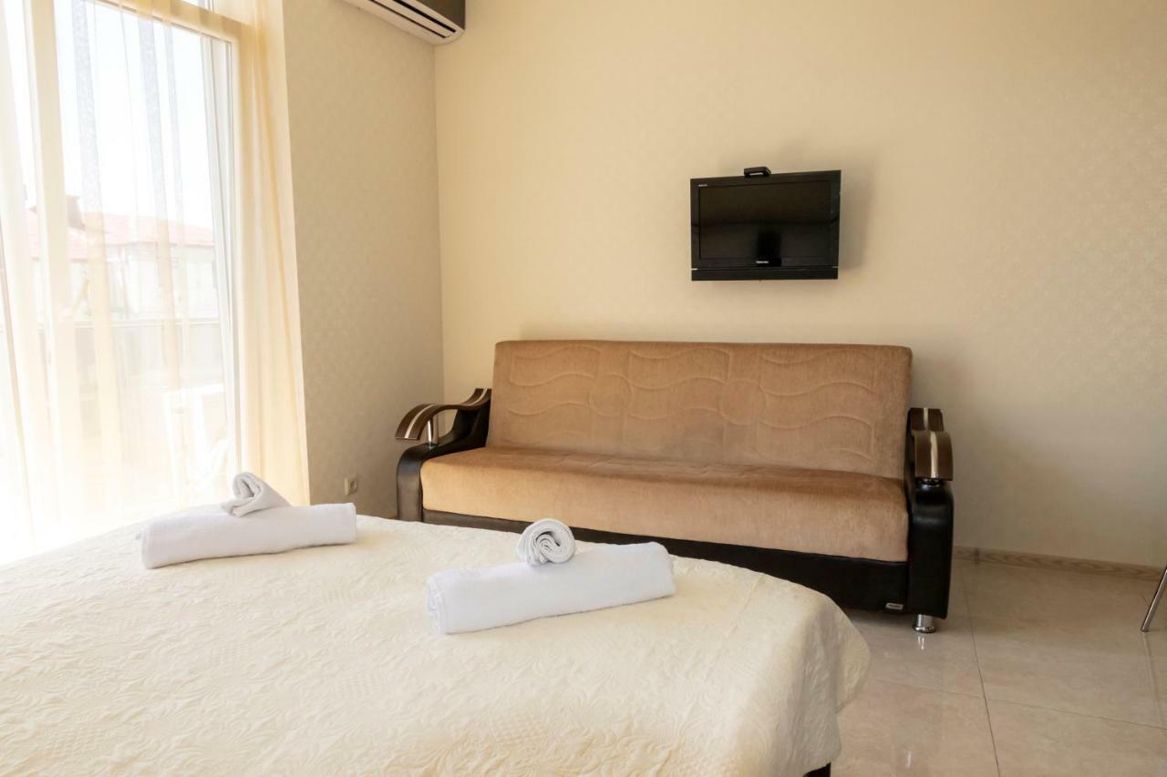 Orbi Apartment Ruslan Batumi Exterior photo